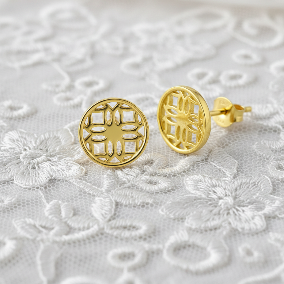Gold Stud Earrings with Round Filigree