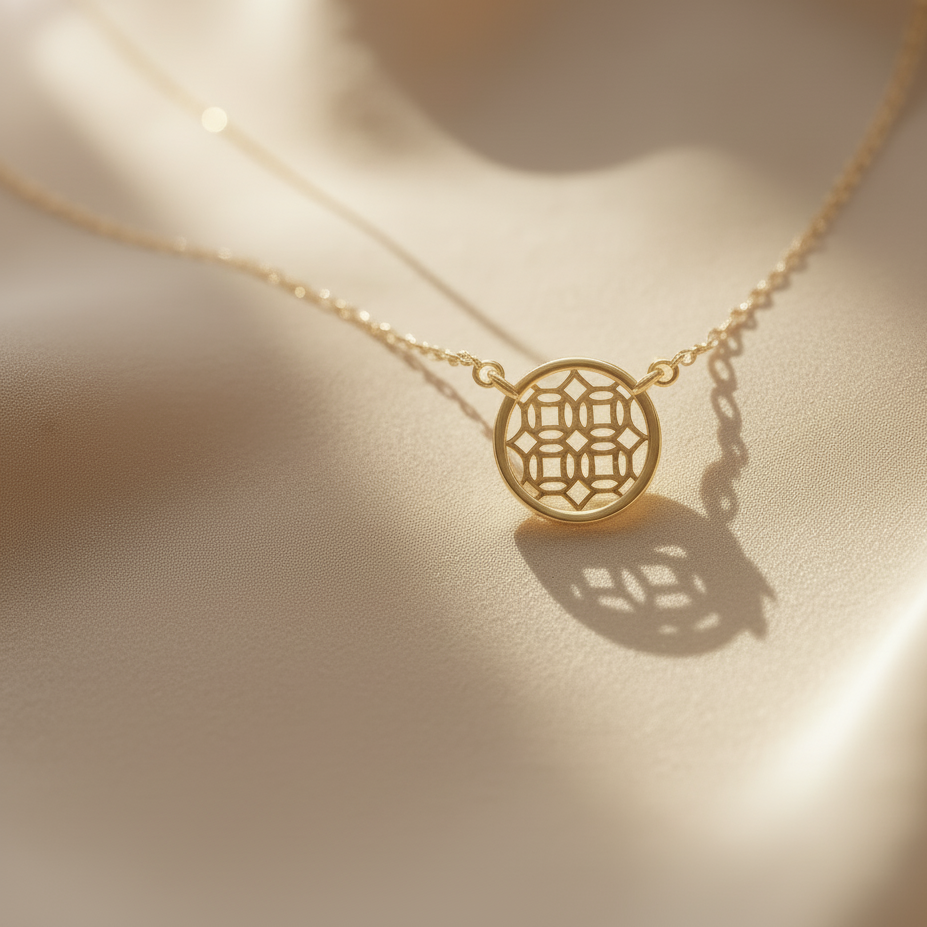 Gold Round Lace Filigree Necklace