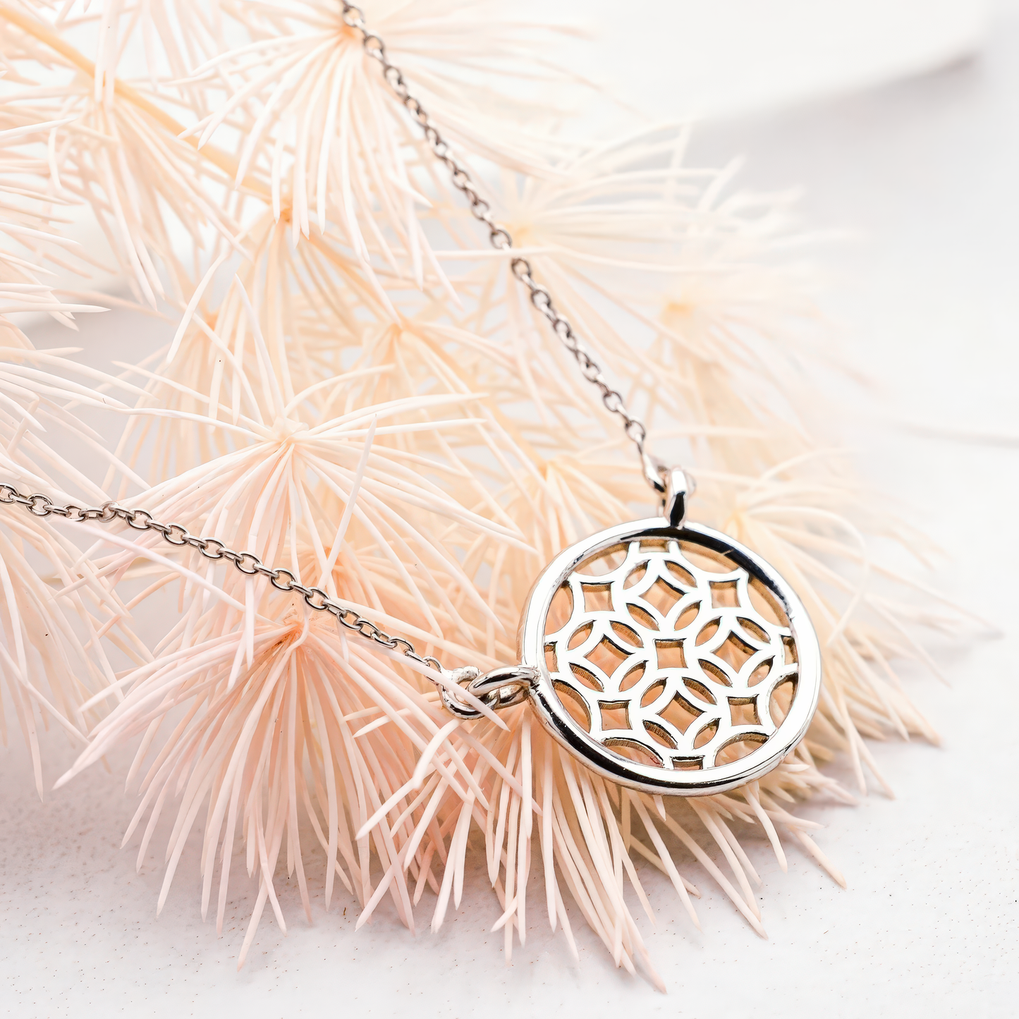 Silver Round Lace Filigree Necklace