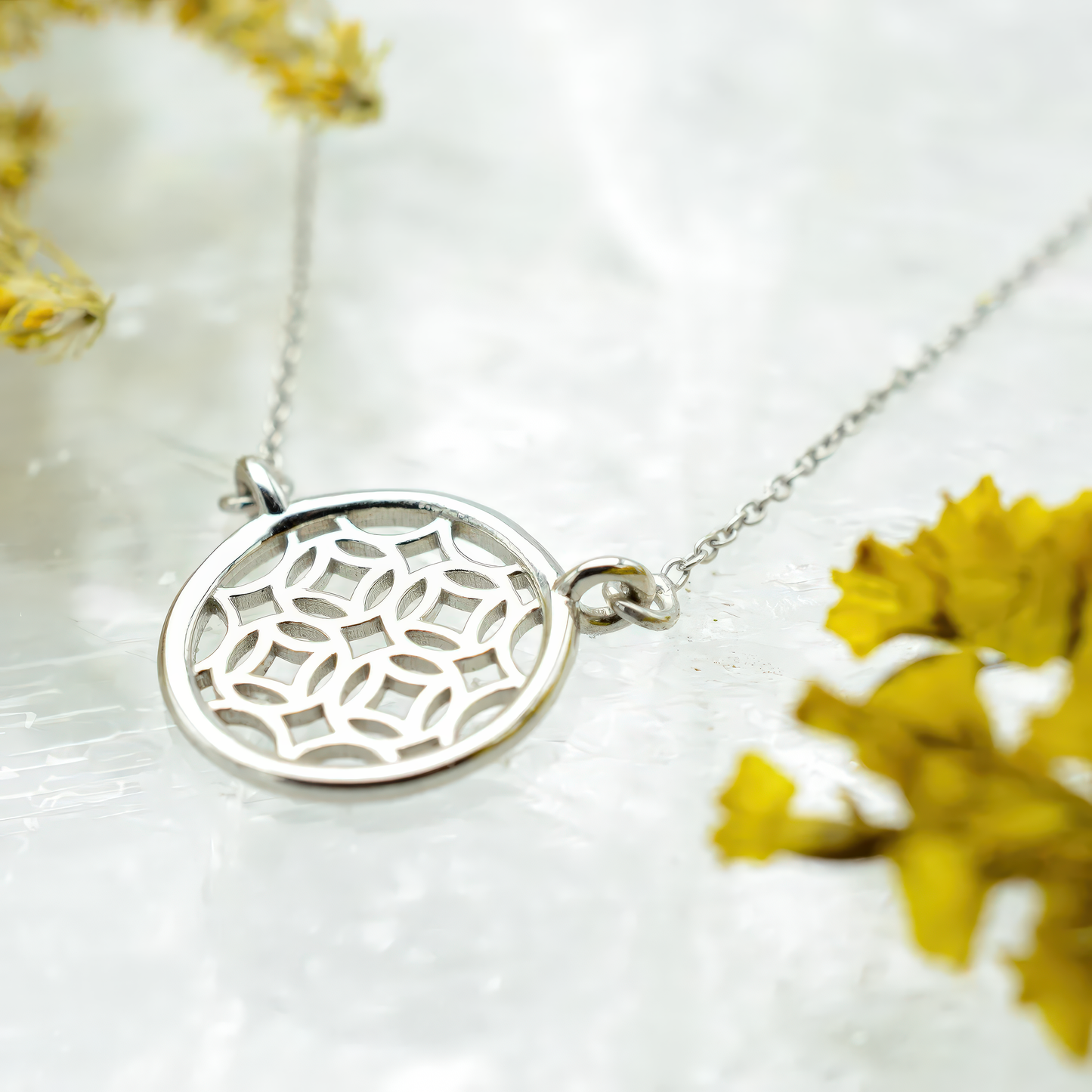 Silver Round Lace Filigree Necklace