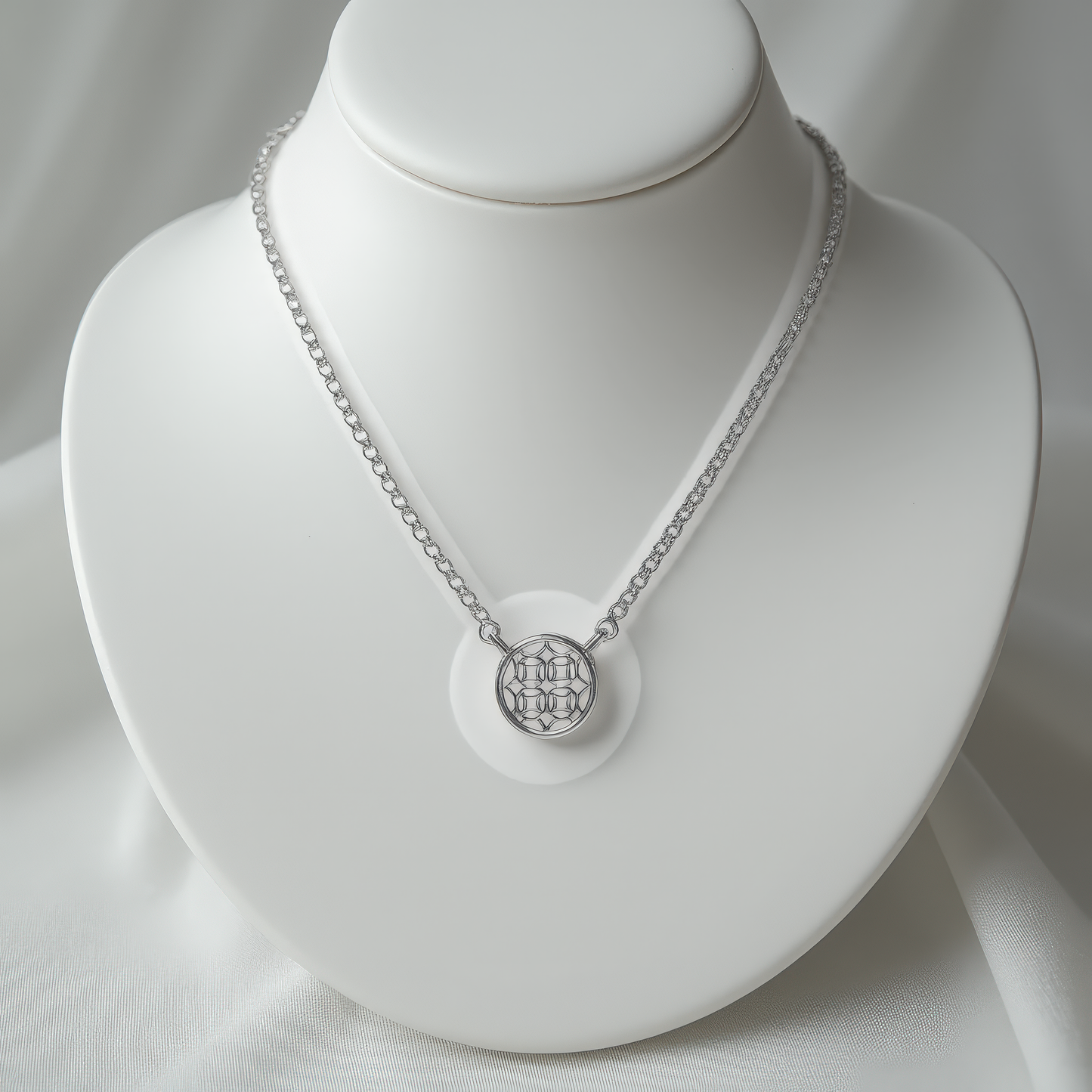 Silver Round Lace Filigree Necklace