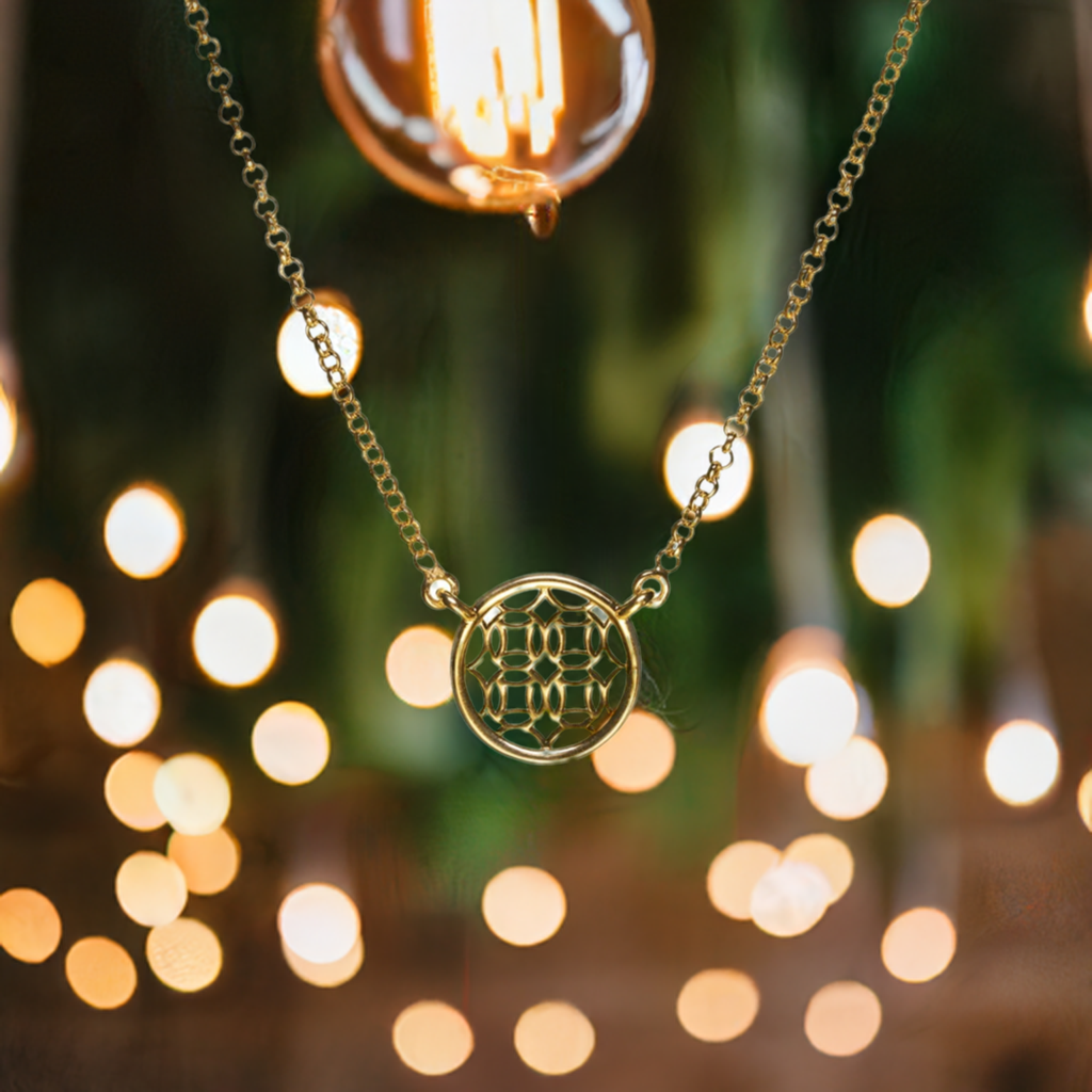 Gold Round Lace Filigree Necklace