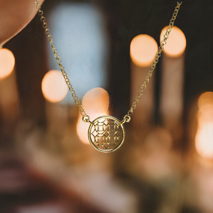 Gold Round Lace Filigree Necklace