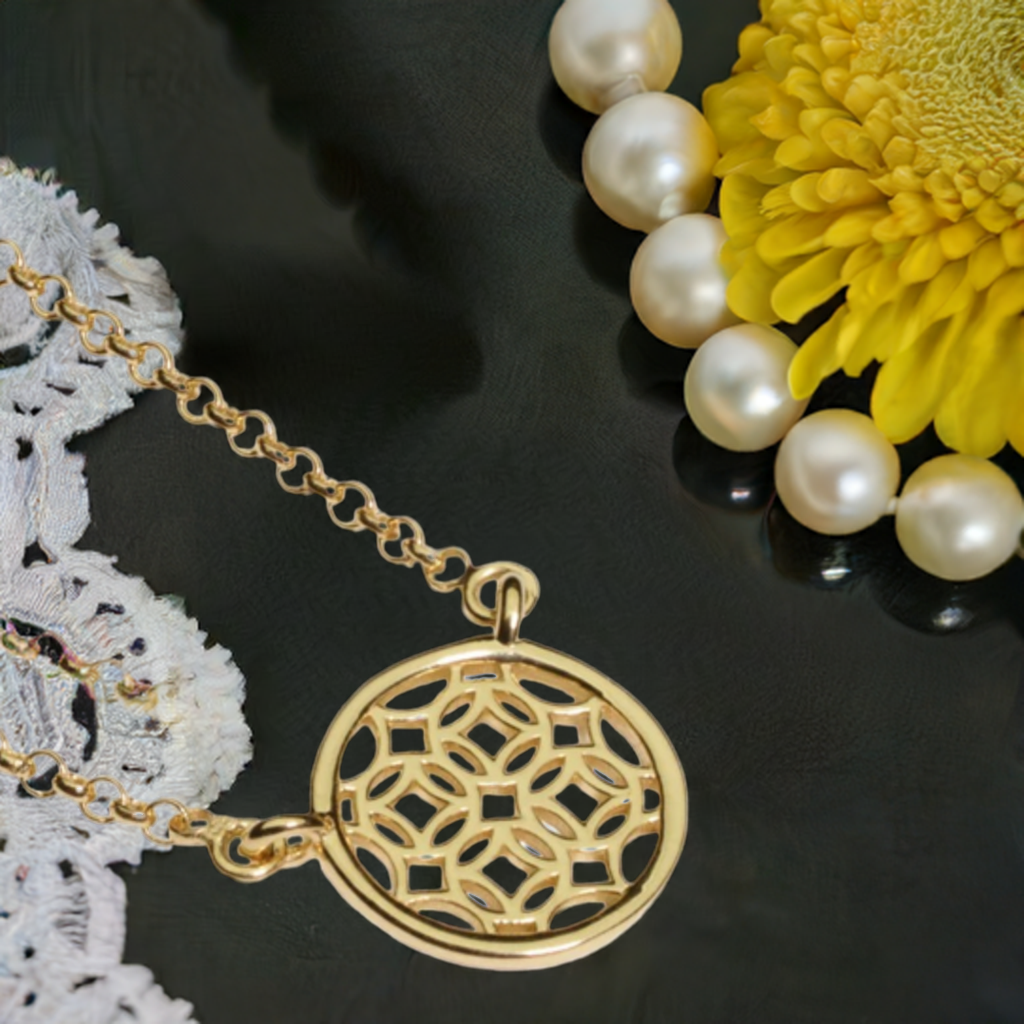 Gold Round Lace Filigree Necklace