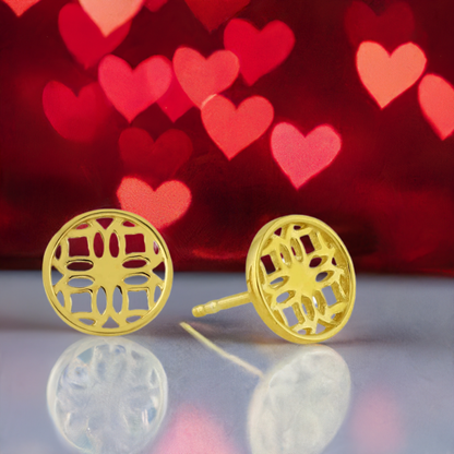 Gold Stud Earrings with Round Filigree