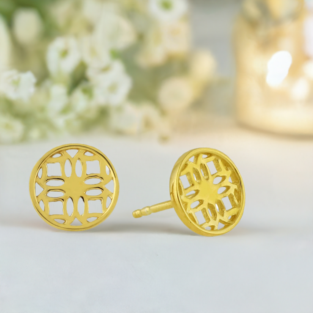 Gold Stud Earrings with Round Filigree