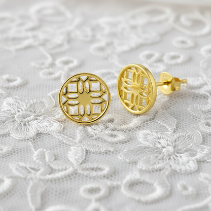 Gold Stud Earrings with Round Filigree