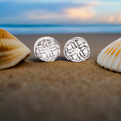 Silver Stud Earrings with Round Filigree