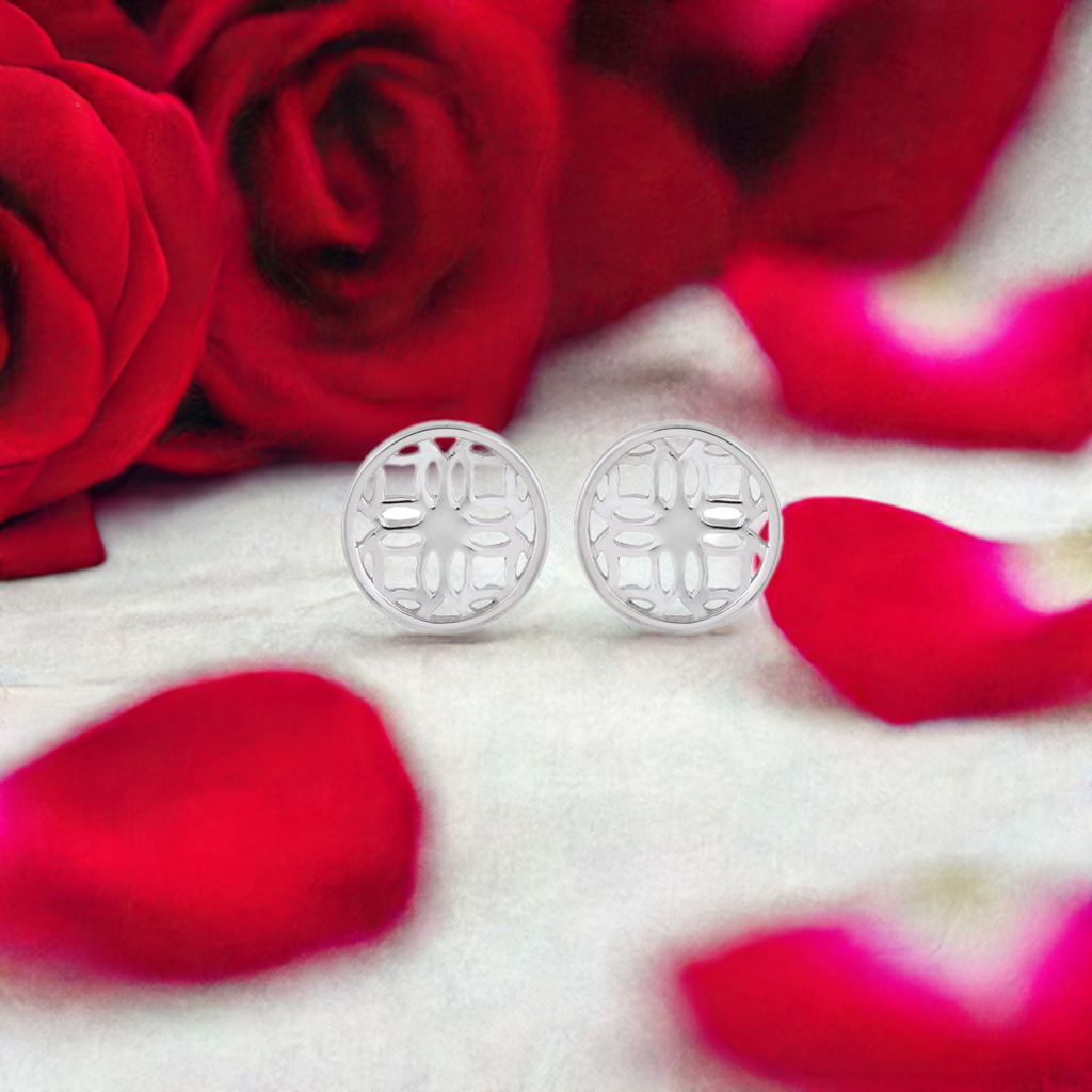 Silver Stud Earrings with Round Filigree