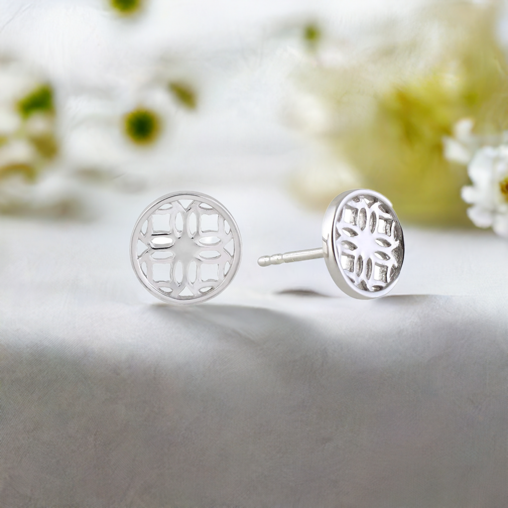 Silver Stud Earrings with Round Filigree