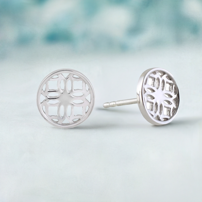 Silver Stud Earrings with Round Filigree