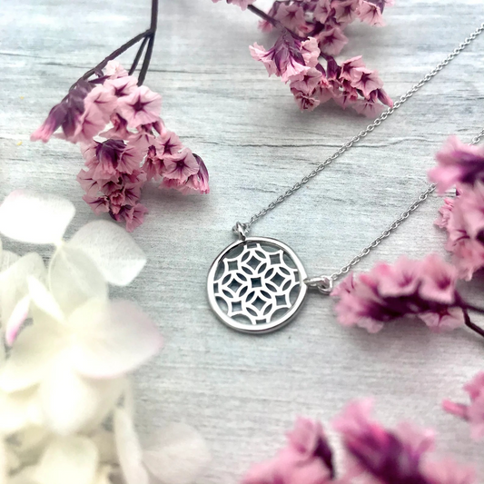 Silver Round Lace Filigree Necklace