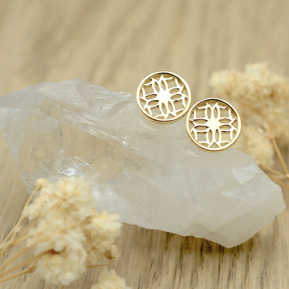 Gold Stud Earrings with Round Filigree